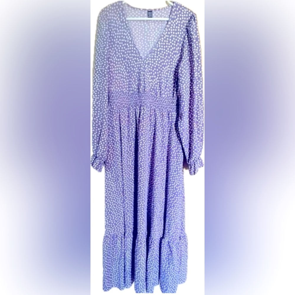Elegant Vintage Purple long sleeve dress. Excellent condition. Women’s size XL